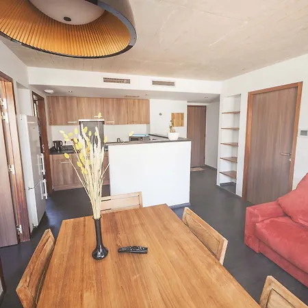 Kalliste Αζάτσιο