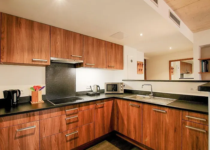 Kalliste Aparthotel 4*